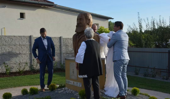 Zobraziť fotografiu