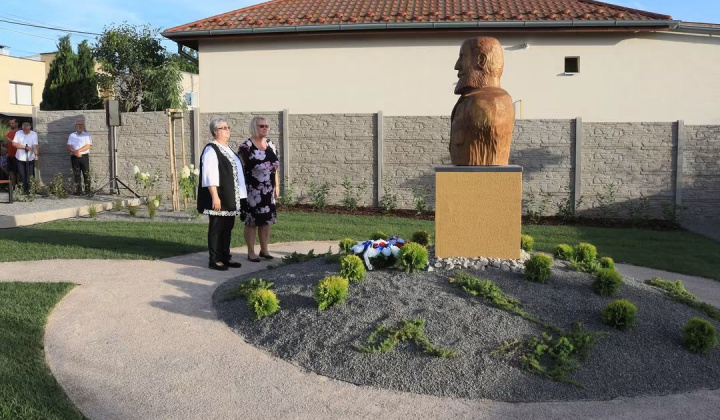Zobraziť fotografiu